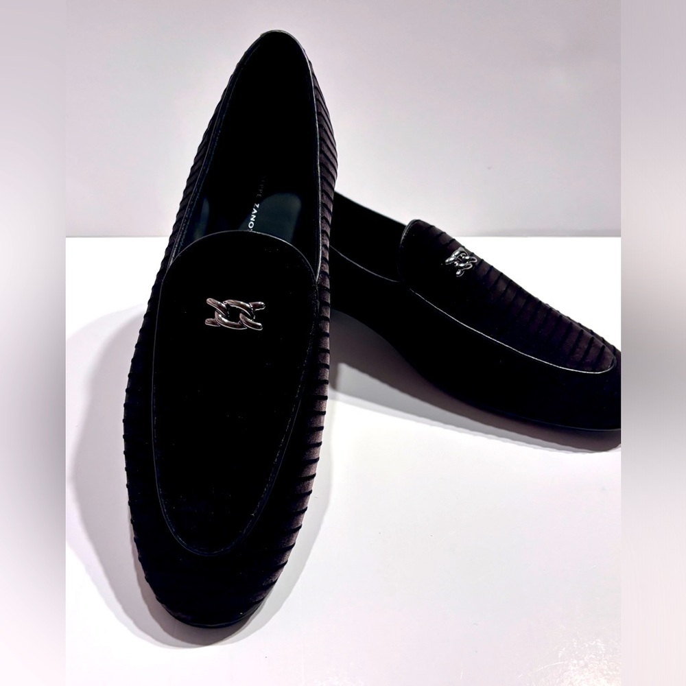 Giuseppe Zanotti Slip-On
Shoes . NWT $1000